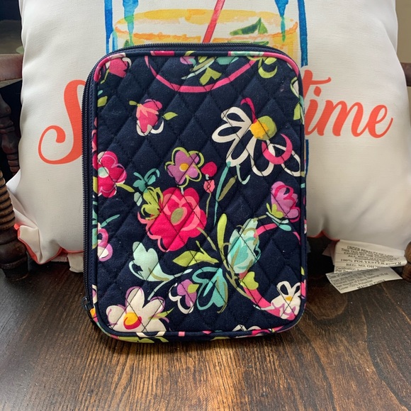 Vera Bradley Tablet Case - Picture 1 of 5